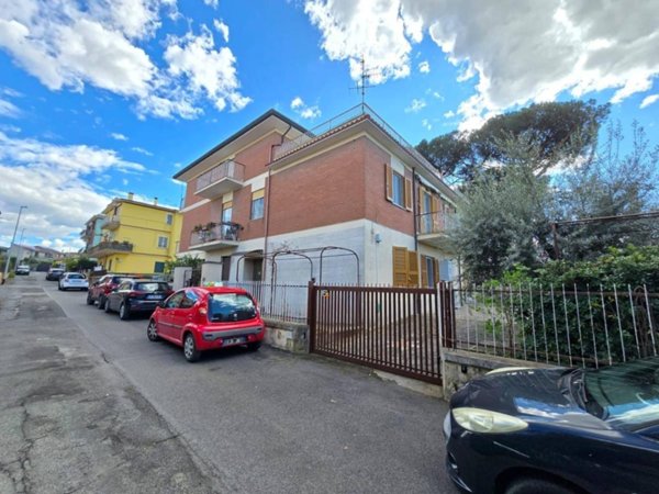 negozio in affitto a Roma in zona Tor Vergata/Torrenova