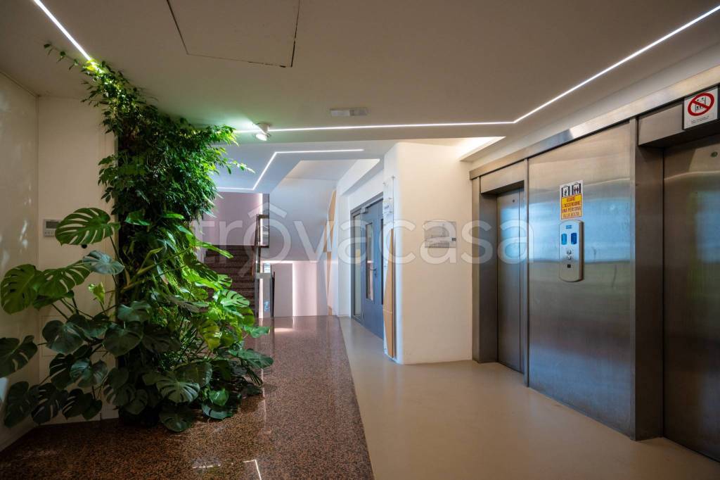 ufficio in affitto a Roma in zona EUR