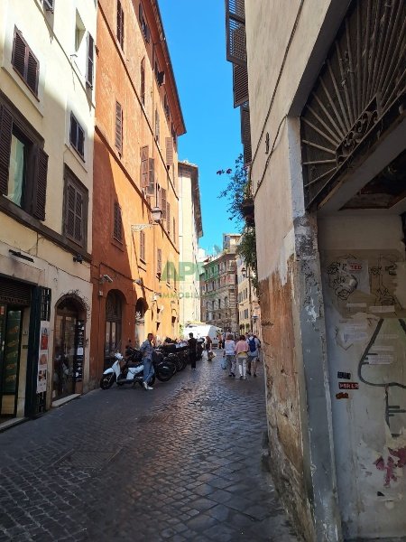 appartamento in affitto a Roma in zona Parione/Sant'Eustachio