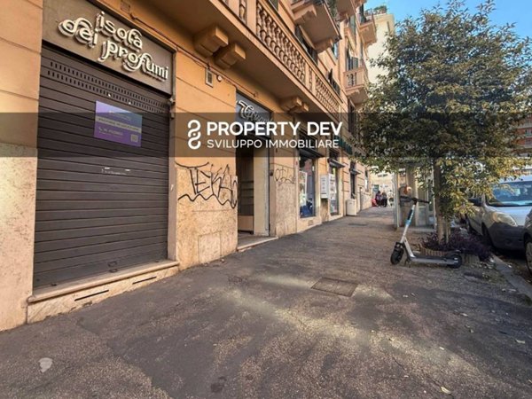 negozio in affitto a Roma in zona Appio Latino