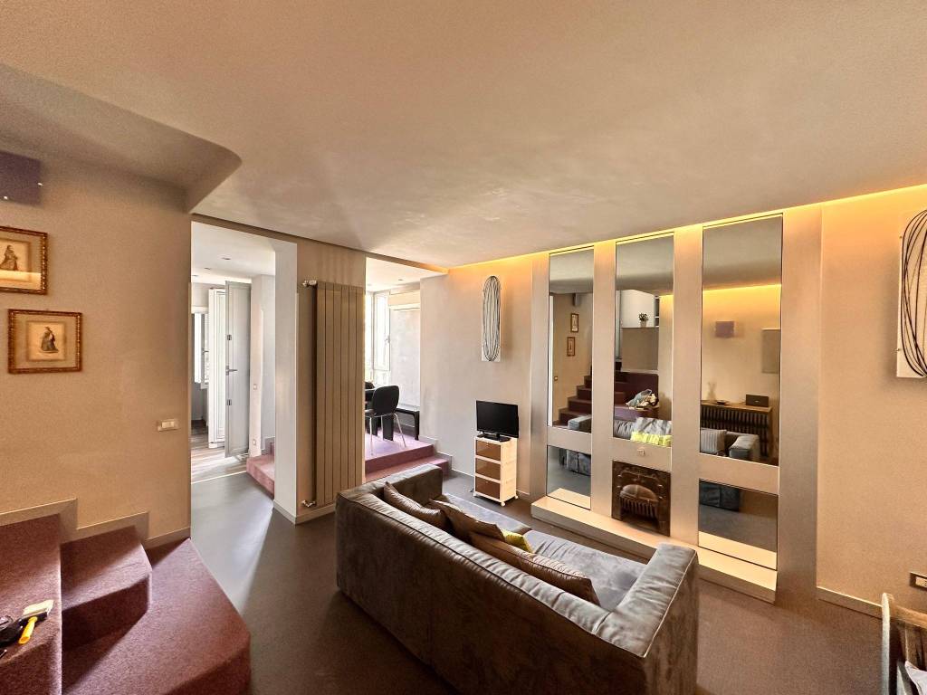 appartamento in affitto a Roma in zona Trevi-Colonna