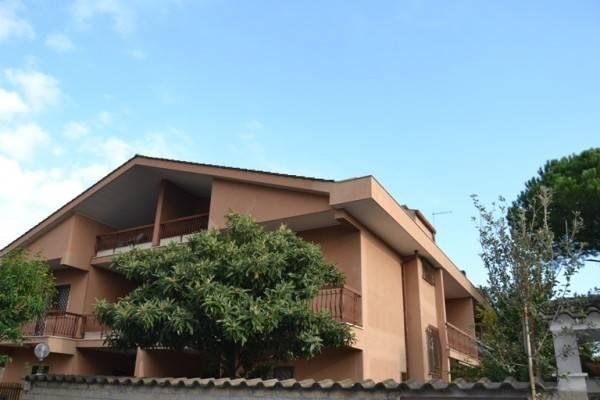 casa indipendente in affitto a Roma in zona Casal Morena