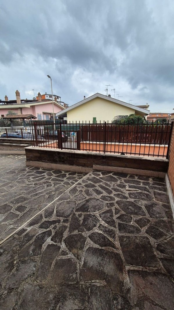 appartamento in affitto a Roma in zona Torre Gaia