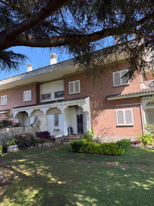 casa indipendente in affitto a Roma in zona Mostacciano