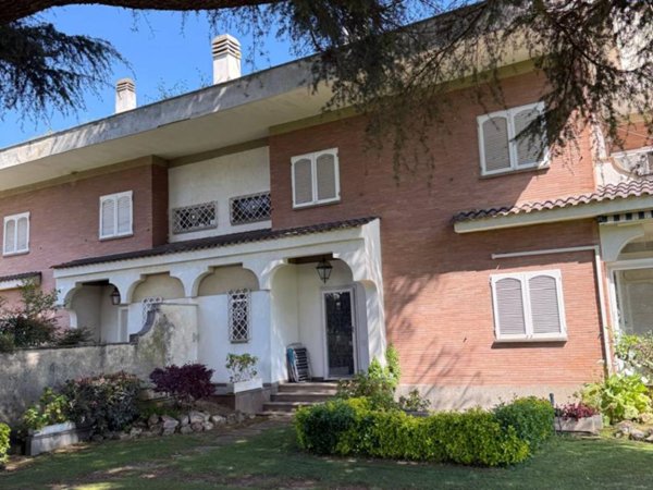 casa indipendente in affitto a Roma in zona Mostacciano