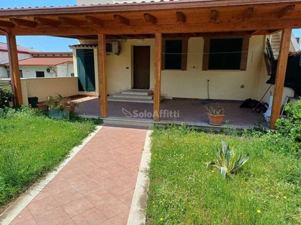 casa indipendente in affitto a Roma in zona Torre Angela