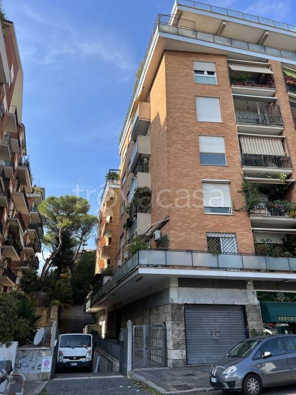 appartamento in affitto a Roma in zona Ardeatino
