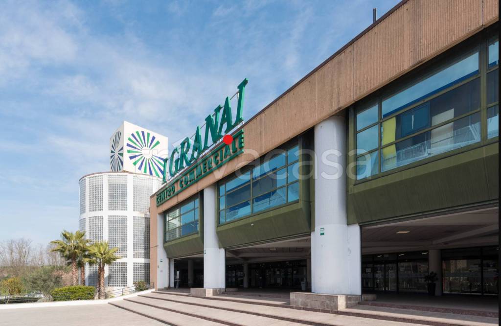 negozio in affitto a Roma in zona Ardeatino