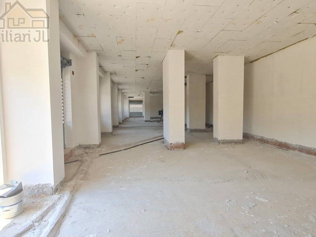 negozio in affitto a Roma in zona Alessandrino