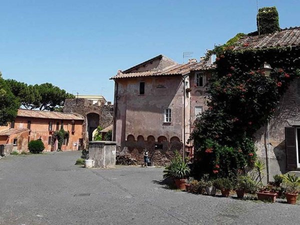 appartamento in affitto a Roma in zona Ostia Antica
