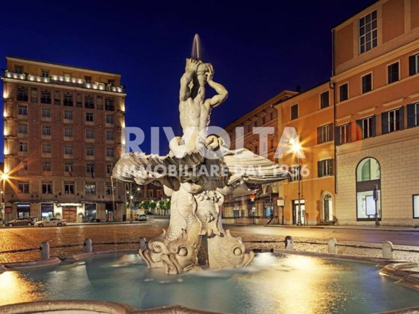 negozio in affitto a Roma in zona Trevi-Colonna