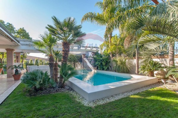 casa indipendente in affitto a Roma in zona Infernetto