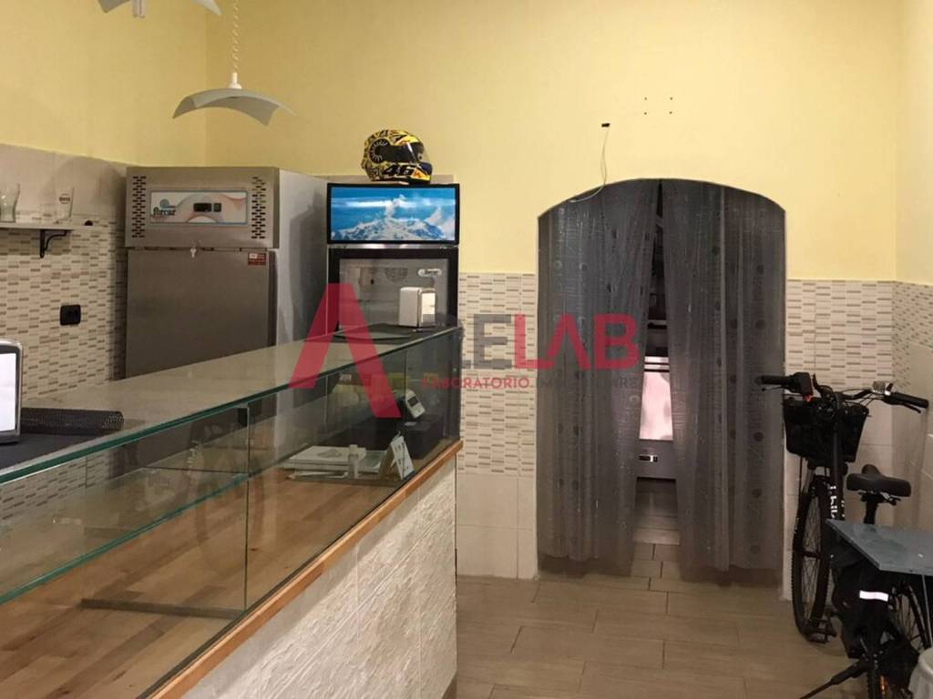 negozio in affitto a Roma in zona Prenestino-Labicano