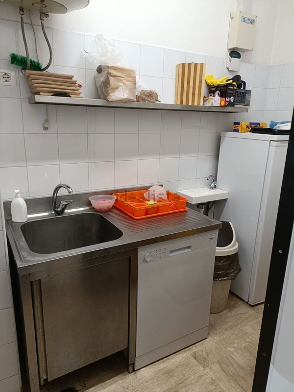 negozio in affitto a Roma in zona Ostiense