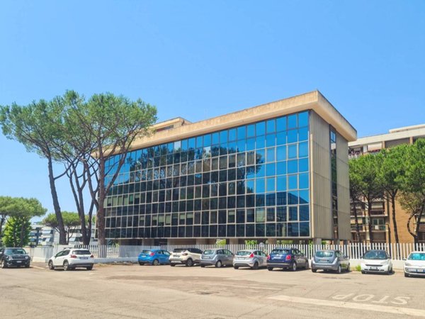 ufficio in affitto a Roma in zona Torrino