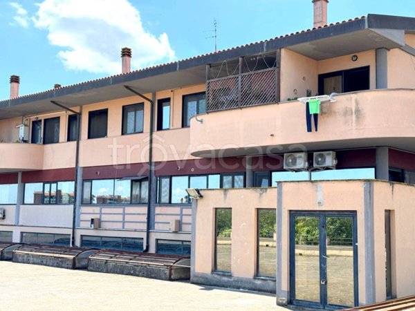 negozio in affitto a Roma in zona Massimina/Casal Lumbroso