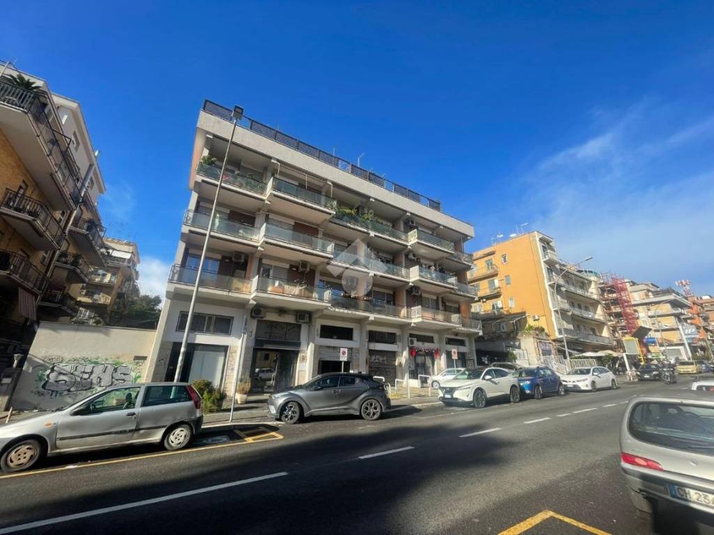 negozio in affitto a Roma in zona Primavalle