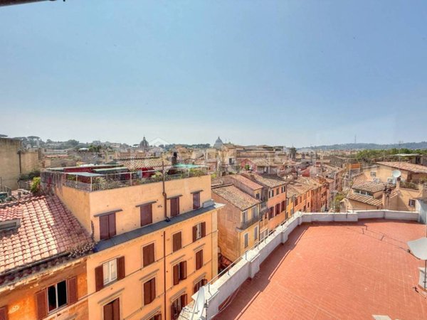 appartamento in affitto a Roma in zona Parione/Sant'Eustachio