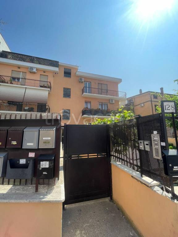 appartamento in affitto a Roma in zona Torre Angela