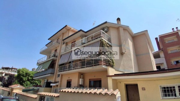 appartamento in affitto a Roma in zona Torrione Cerquetta