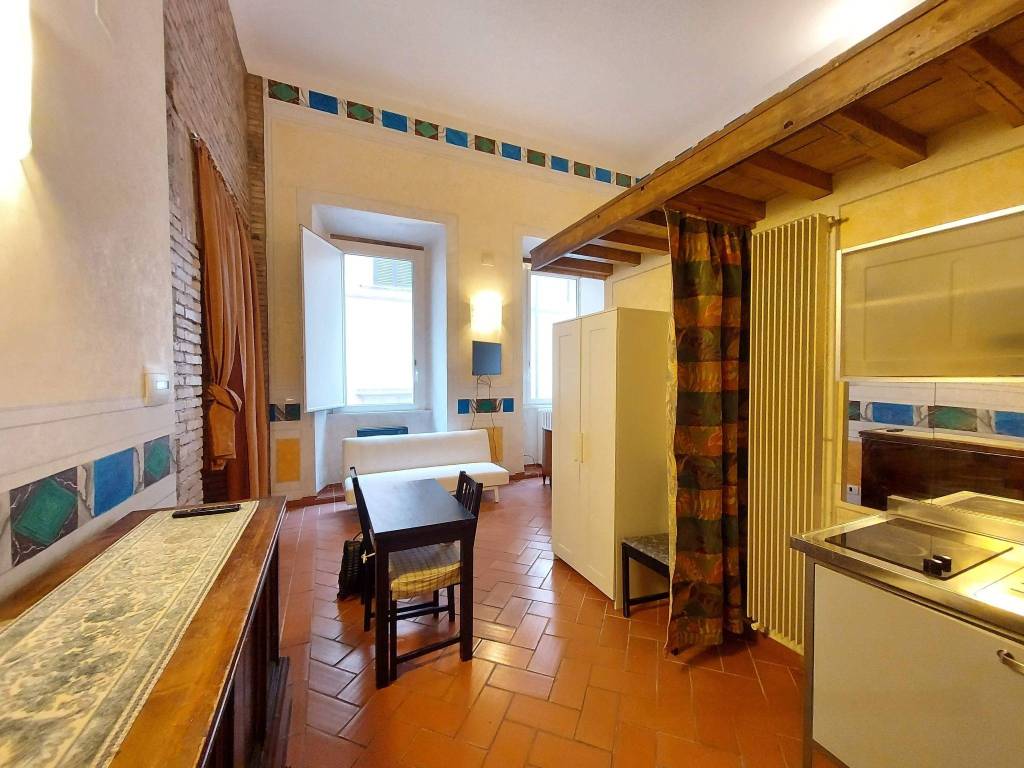 appartamento in affitto a Roma in zona Parione/Sant'Eustachio