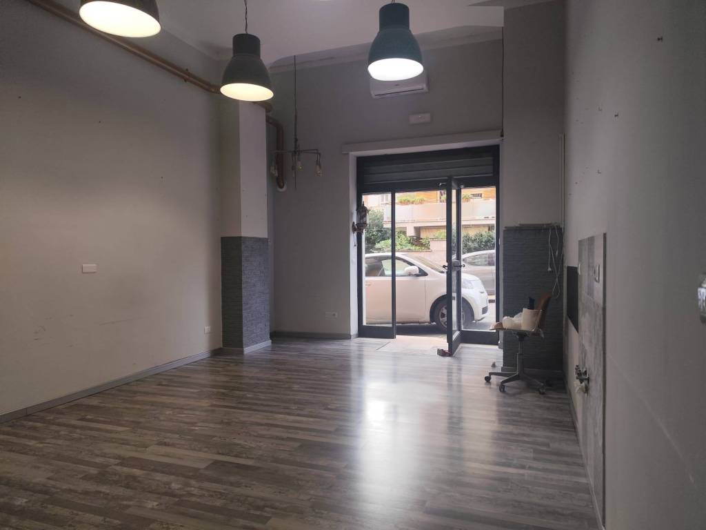 negozio in affitto a Roma in zona Monte Sacro/Talenti