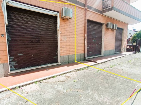 negozio in affitto a Roma in zona Dragona/Bagnoletto