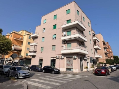 negozio in affitto a Roma in zona Centro Storico