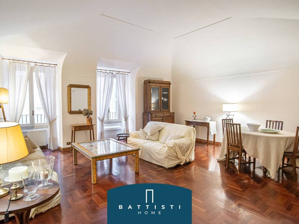 appartamento in affitto a Roma in zona Trevi-Colonna