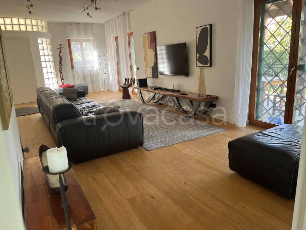 casa indipendente in affitto a Roma in zona Aurelio