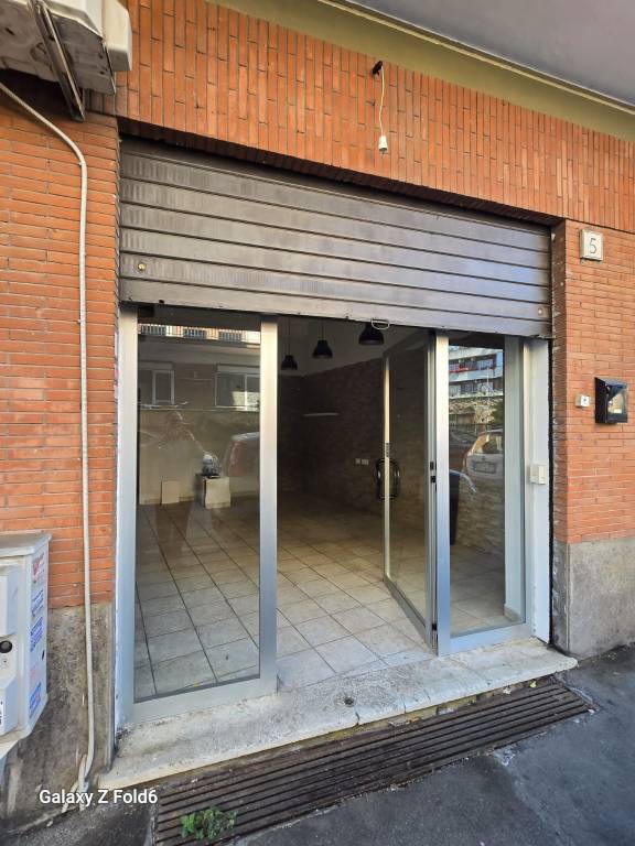 negozio in affitto a Roma in zona Portuense