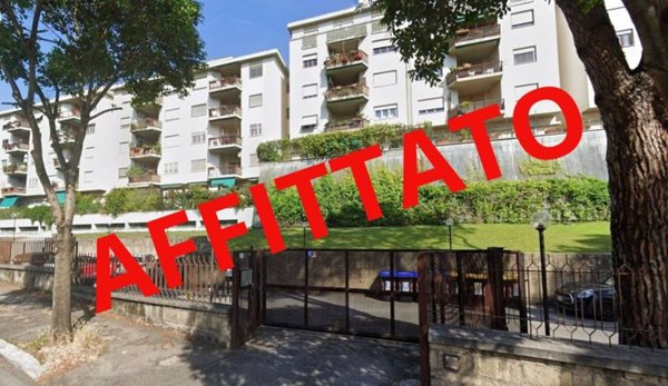 locale commerciale in affitto a Roma in zona Mostacciano