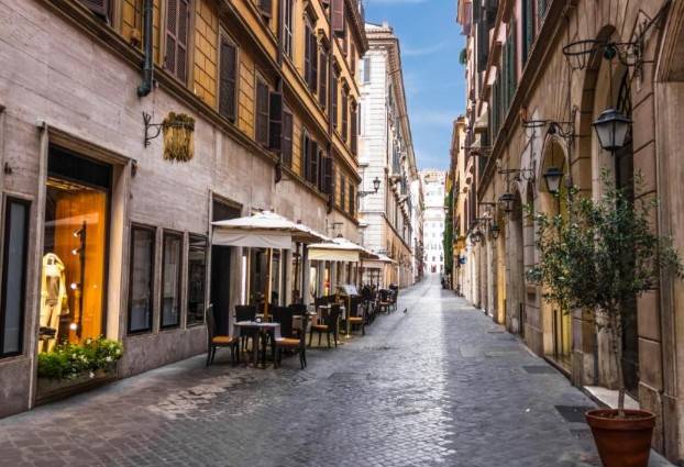negozio in affitto a Roma in zona Trevi-Colonna