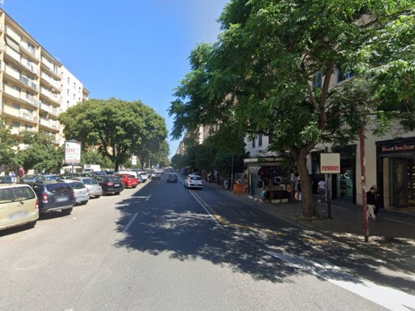 negozio in affitto a Roma