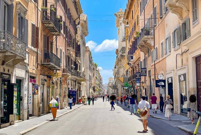 negozio in affitto a Roma in zona Campo Marzio