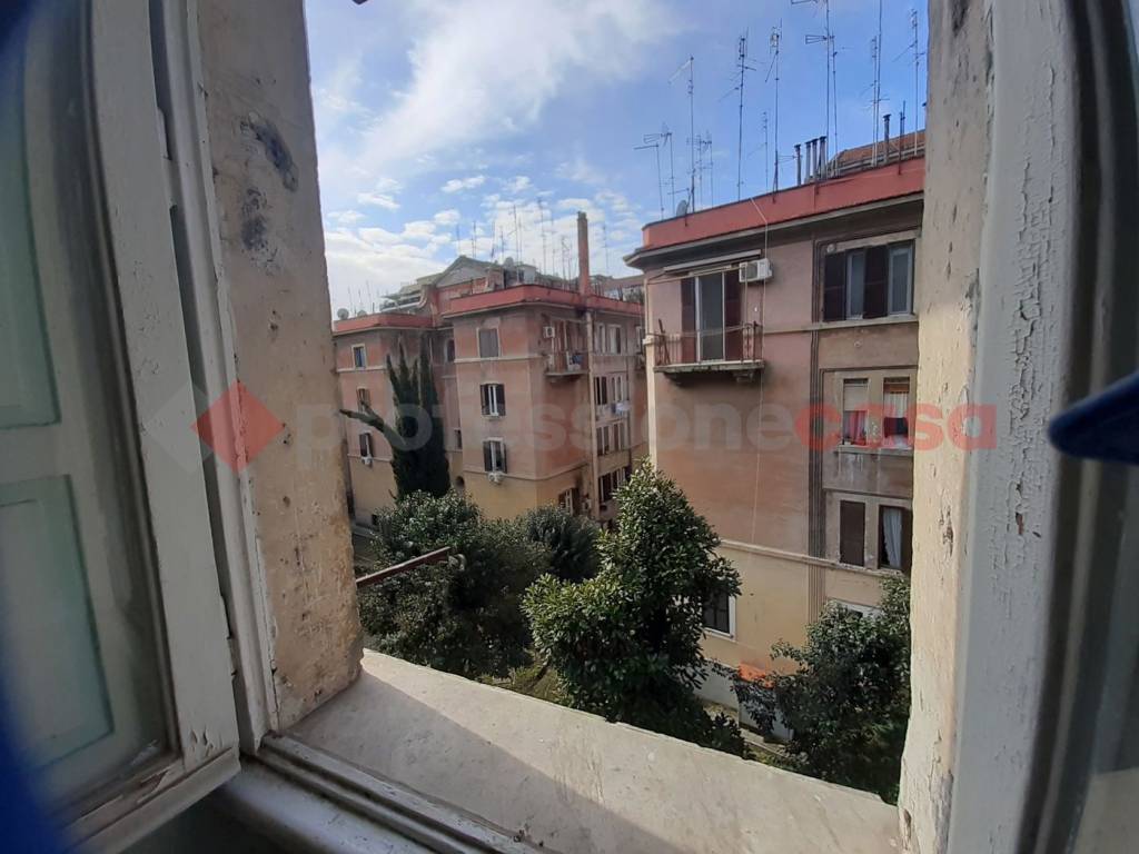 appartamento in vendita a Roma in zona Della Vittoria