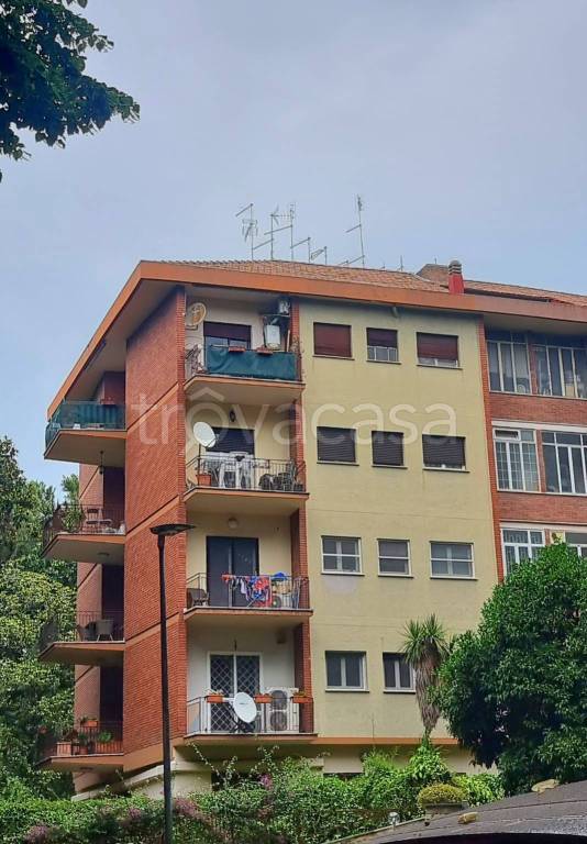 ufficio in affitto a Roma in zona EUR