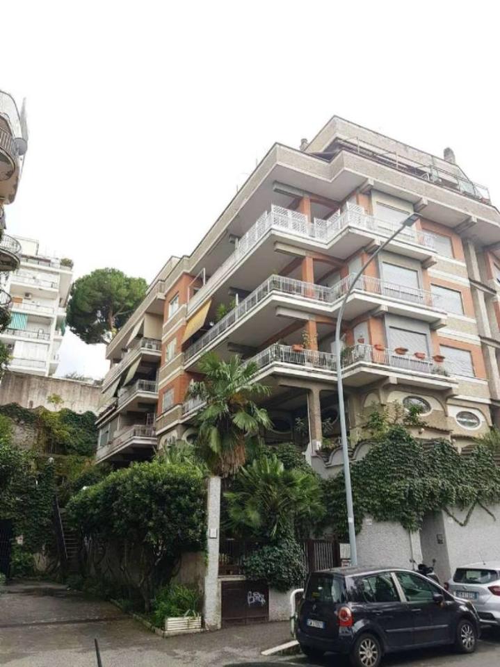appartamento in affitto a Roma in zona Tomba di Nerone