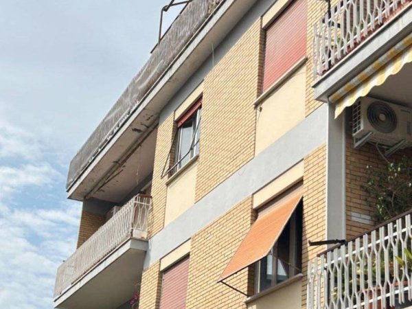 appartamento in affitto a Roma in zona Torre Angela