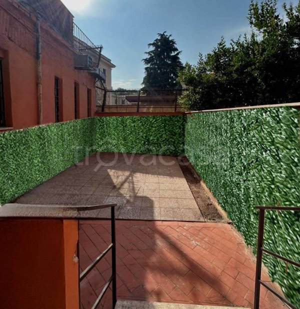 negozio in affitto a Roma in zona Trastevere
