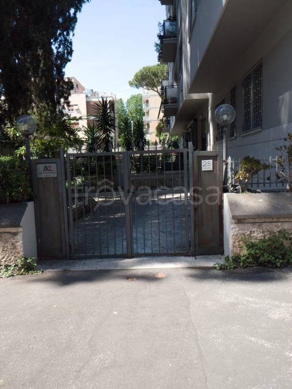 appartamento in affitto a Roma in zona EUR