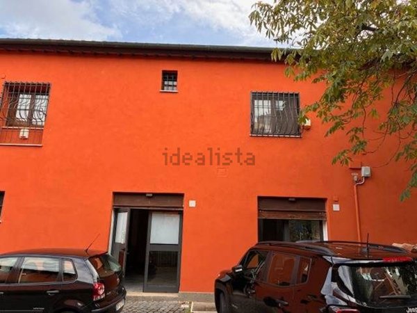 negozio in affitto a Roma in zona Vigna Murata