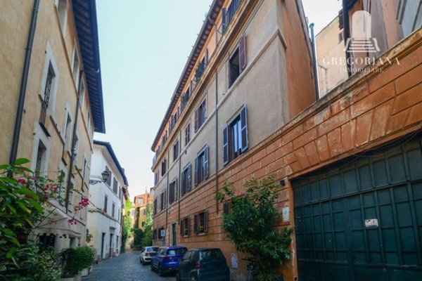 appartamento in affitto a Roma in zona Parione/Sant'Eustachio