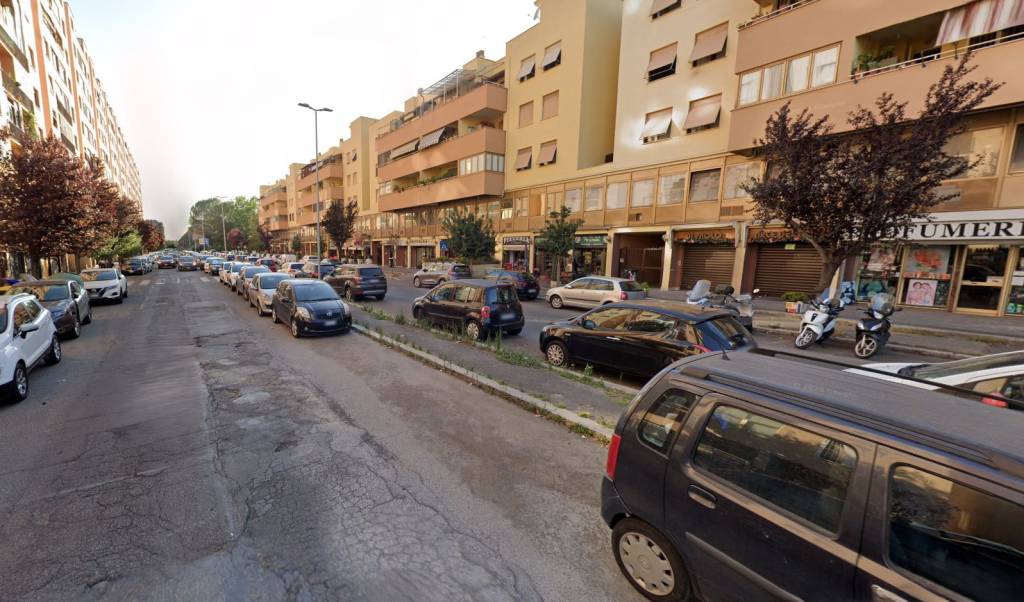 negozio in affitto a Roma in zona Ponte Mammolo