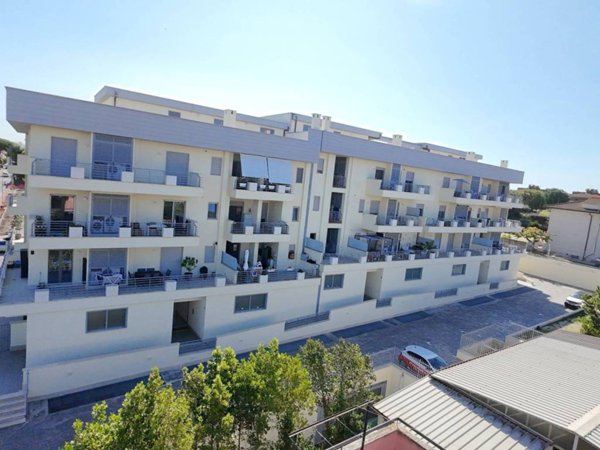 negozio in affitto a Roma in zona Acilia