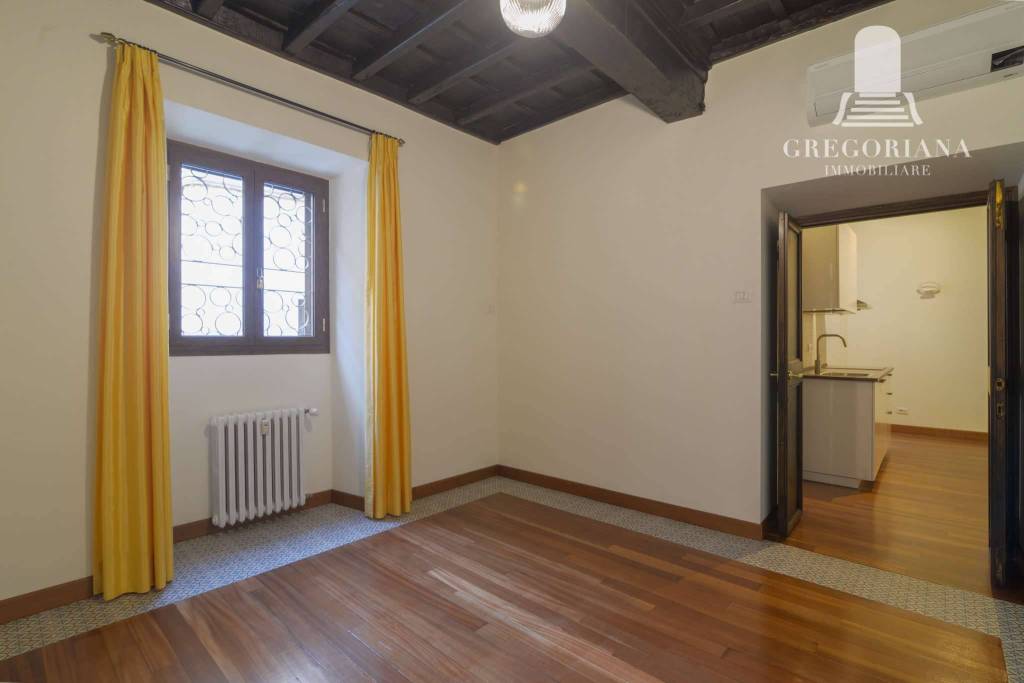 appartamento in affitto a Roma in zona Parione/Sant'Eustachio