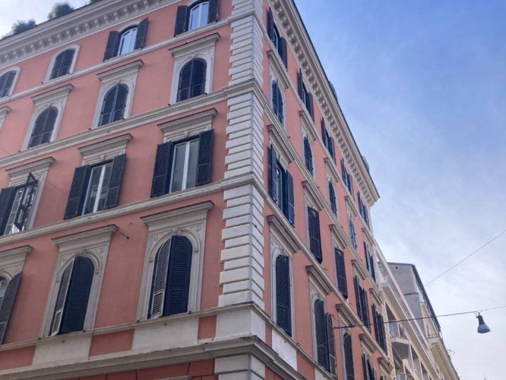 negozio in affitto a Roma in zona Centro Storico