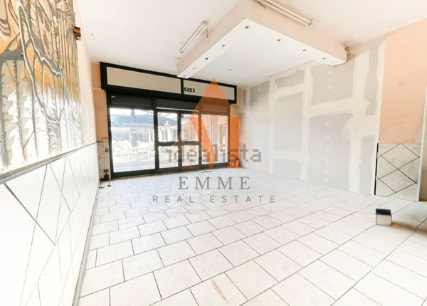 locale commerciale in affitto a Roma in zona Monte Sacro/Talenti