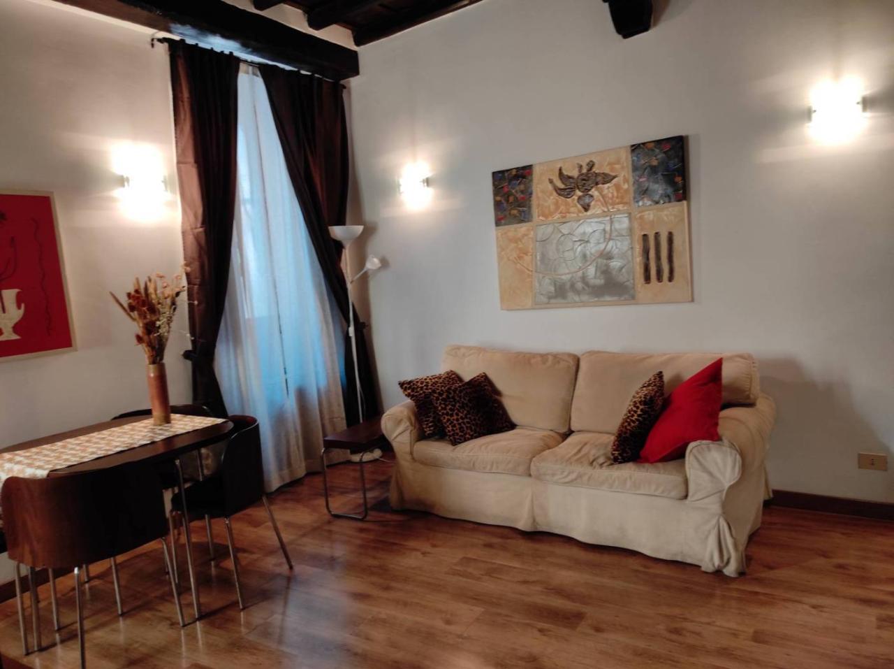 appartamento in affitto a Roma in zona Parione/Sant'Eustachio