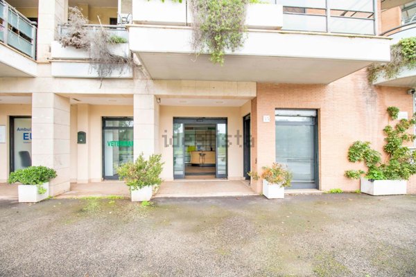 locale commerciale in affitto a Roma in zona Ostiense